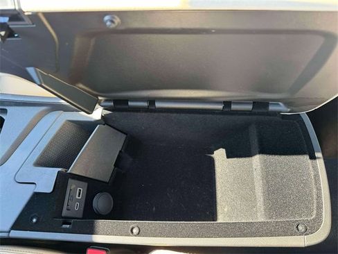 Used 2023 Cadillac CT5 Luxury w/ Sun And Sound Package image 37