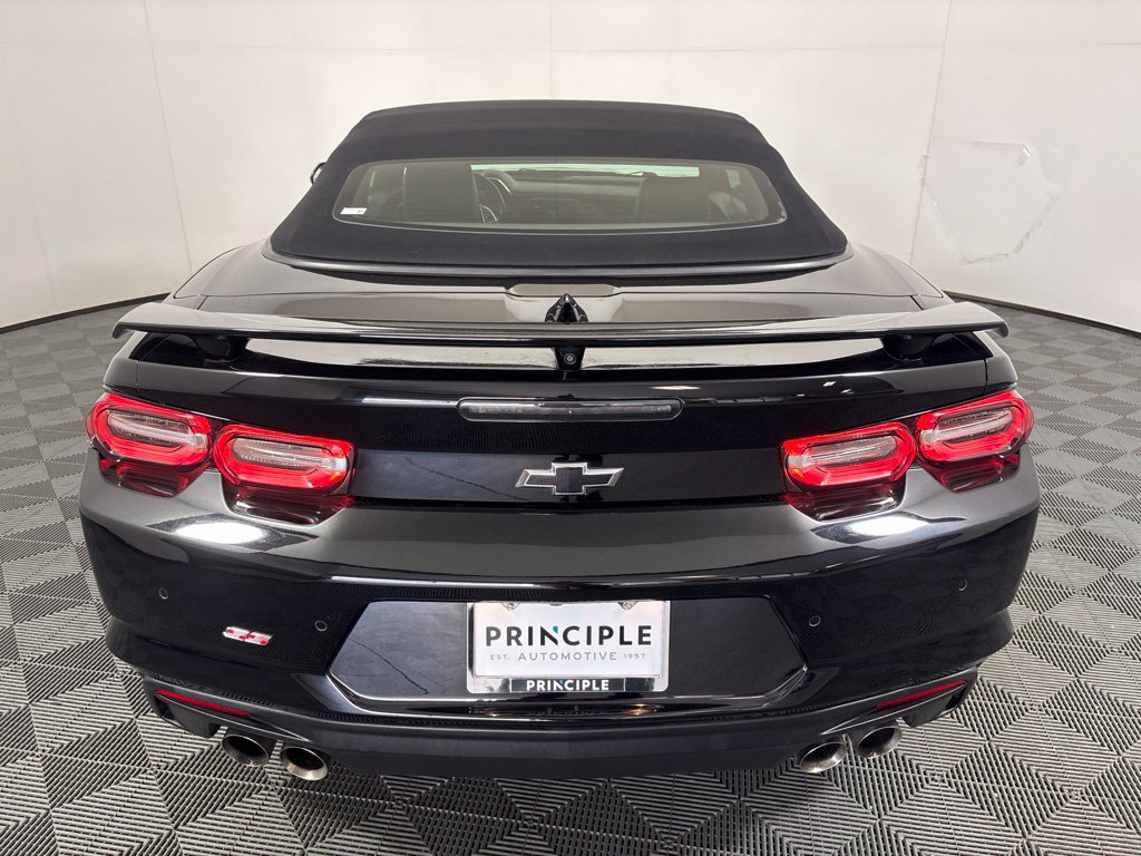 Used 2020 Chevrolet Camaro SS RWD image 6