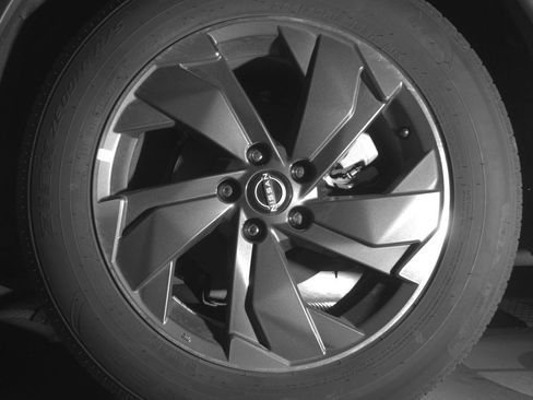 Used 2025 Nissan Rogue SV FWD image 14