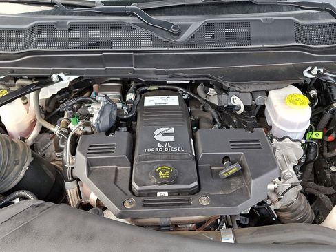 Used 2024 RAM 2500 Laramie w/ Safety Group image 29