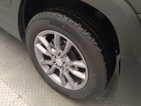 Used 2024 GMC Terrain SLT AWD/4WD image 31