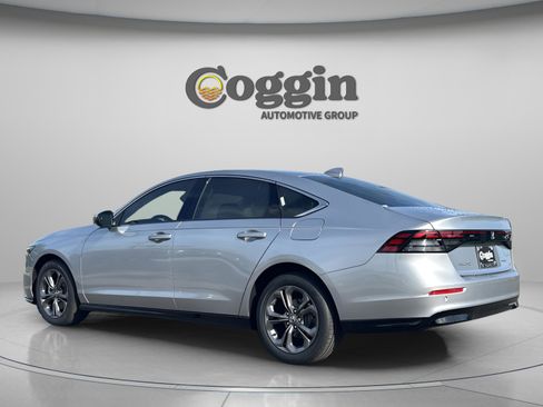 New 2025 Honda Accord EX-L image 4