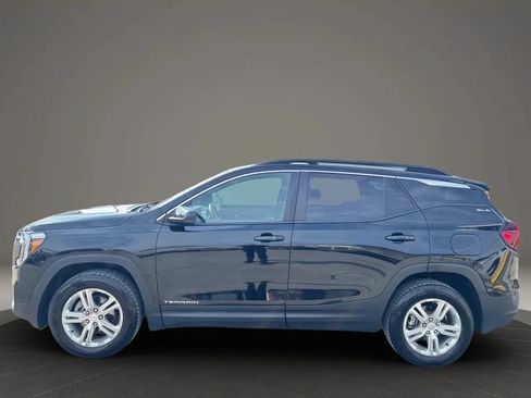 Used 2022 GMC Terrain SLE w/ Driver Convenience Package AWD/4WD image 4