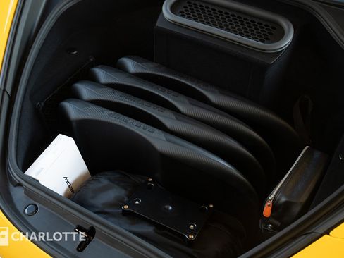 Used 2025 McLaren 750S RWD image 33