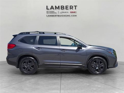Used 2023 Subaru Ascent Onyx Edition AWD/4WD image 6