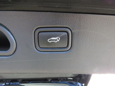 Used 2017 Hyundai Tucson Value w/ Cargo Package image 18