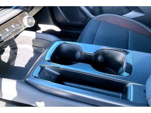 Used 2024 Chevrolet Equinox EV RS FWD image 18