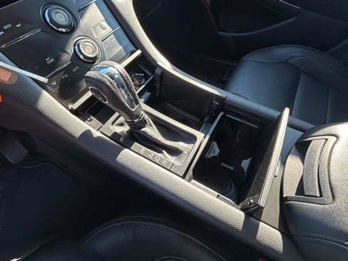 Used 2013 Ford Taurus SEL image 30