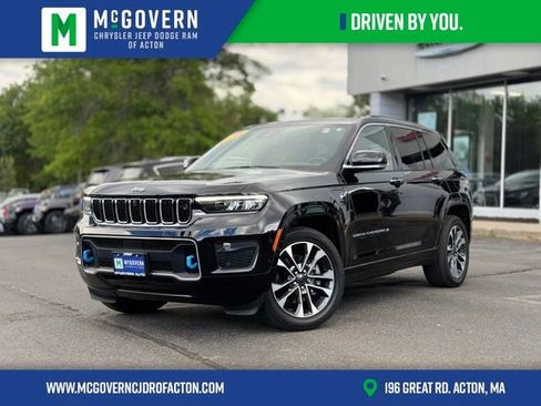 Used 2023 Jeep Grand Cherokee Overland w/ Advanced Protech Group III AWD/4WD image 1