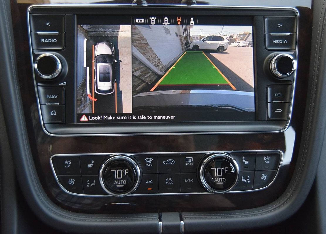 Used 2019 Bentley Bentayga AWD/4WD image 33