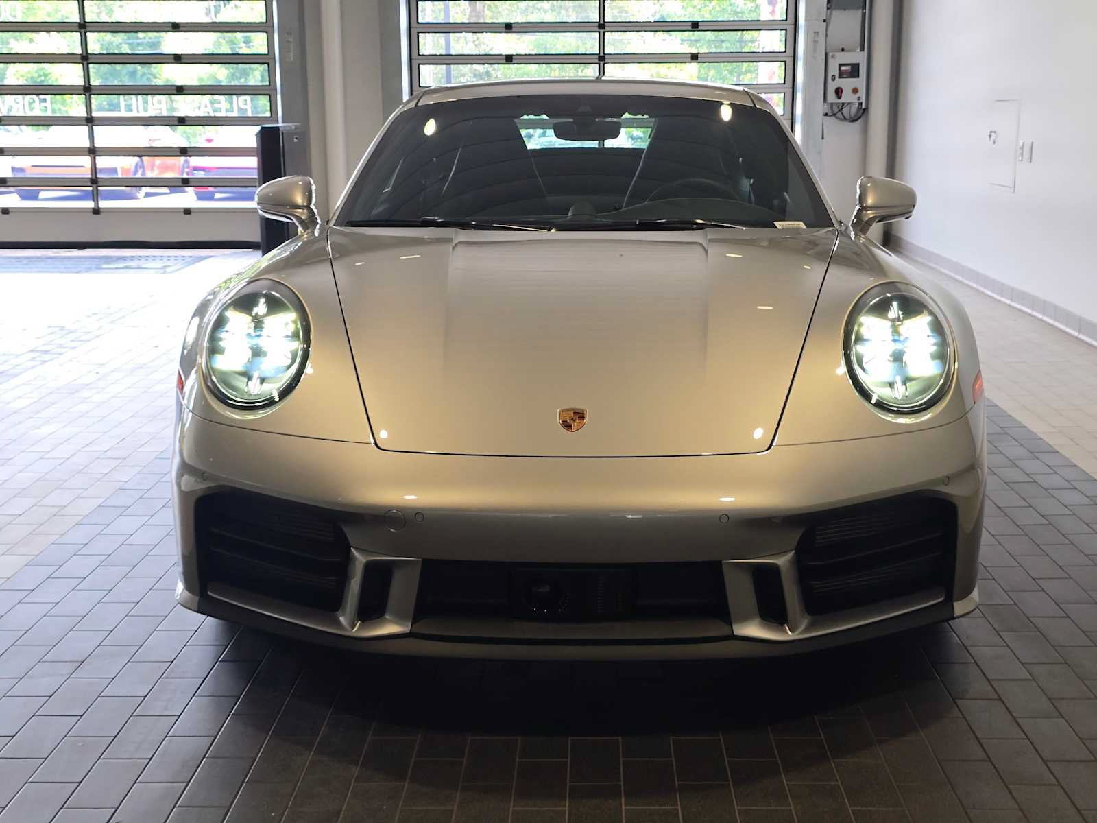 Used 2025 Porsche 911 Carrera S RWD image 10