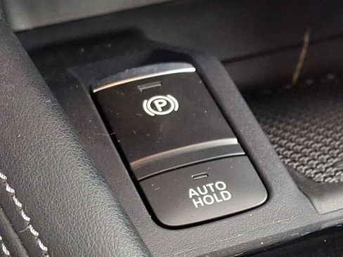 Certified 2024 Nissan Kicks SV image 24