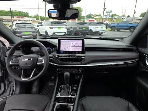 Used 2024 Jeep Compass Trailhawk w/ Trailhawk Elite Group AWD/4WD image 48