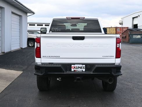 New 2026 Chevrolet Silverado 2500 Custom w/ Custom Value Package AWD/4WD image 9
