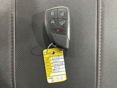 Used 2023 GMC Sierra 1500 AT4 w/ Technology Package image 29