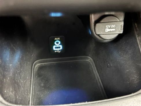 Used 2018 Dodge Journey SE w/ Connectivity Group FWD image 29