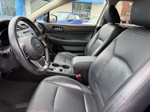 Used 2018 Subaru Outback 2.5i Limited AWD/4WD image 8