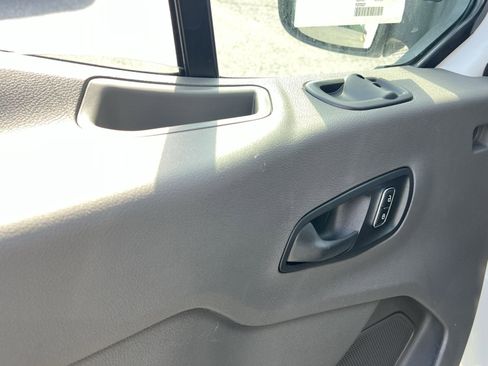 New 2026 Ford Transit 250 148 Medium Roof image 14