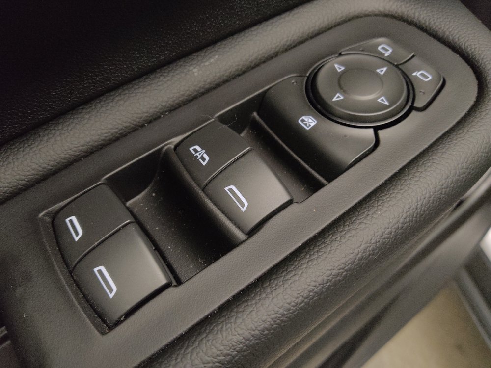 Used 2024 GMC Terrain SLE FWD image 27