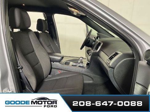 Used 2021 Jeep Grand Cherokee Laredo AWD/4WD image 22