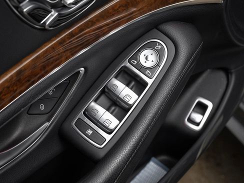 Used 2014 Mercedes-Benz S 550 Sedan image 53