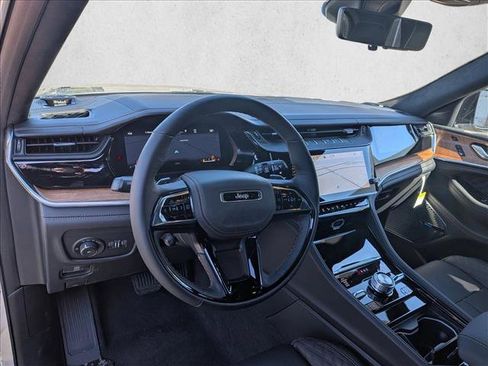 New 2026 Jeep Grand Cherokee Summit AWD/4WD image 3