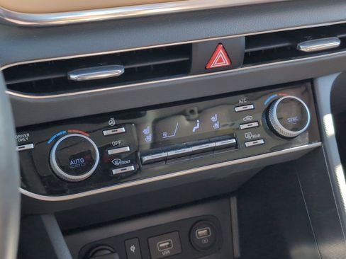 Used 2022 Hyundai Sonata Limited image 21