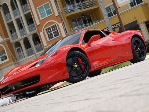 Used 2010 Ferrari 458 Italia Coupe RWD image 64