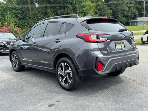 Used 2024 Subaru Crosstrek 2.0i Premium AWD/4WD image 5