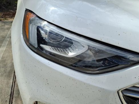 Used 2021 Ford Edge Titanium image 9