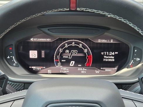 Used 2023 Lamborghini Urus Performante AWD/4WD image 10