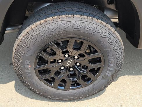 New 2026 Chevrolet Colorado Trail Boss AWD/4WD image 5