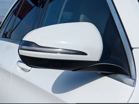 Used 2020 Mercedes-Benz GLC 300 GLC 300 image 13