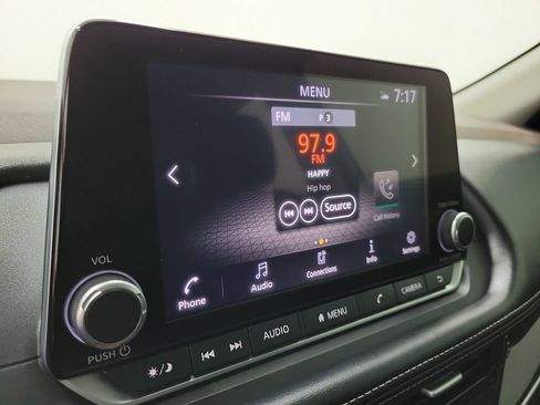 Used 2022 Nissan Rogue SL image 28