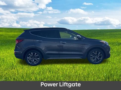Used 2018 Hyundai Santa Fe Sport image 4