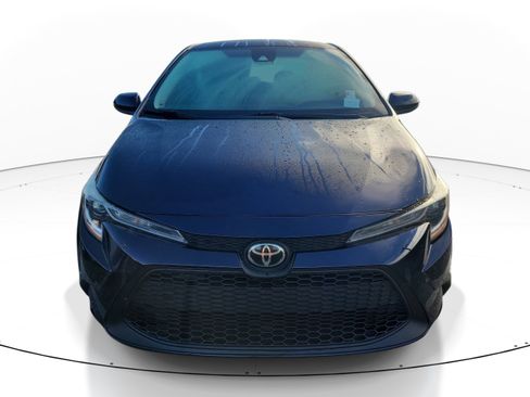 Certified 2022 Toyota Corolla LE FWD image 2