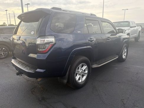 Used 2019 Toyota 4Runner SR5 RWD image 4