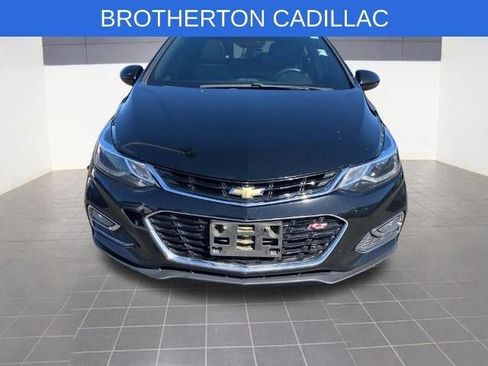 Used 2017 Chevrolet Cruze Premier FWD image 2