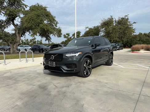 Used 2022 Volvo XC90 T8 R-Design w/ Advanced Package image 2