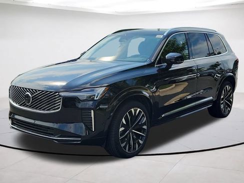 Certified 2026 Volvo XC90 B6 Plus AWD/4WD image 1