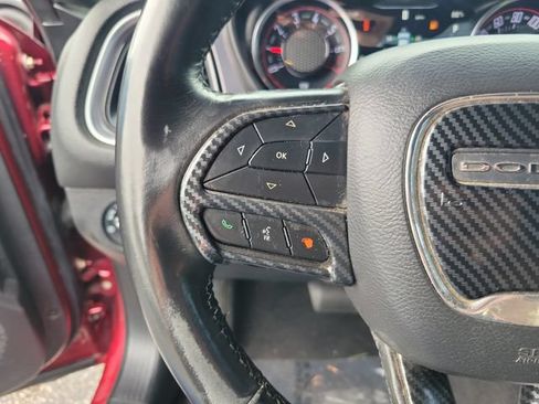 Used 2020 Dodge Challenger SXT RWD image 15