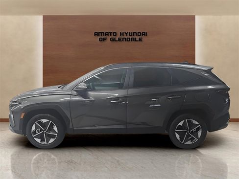New 2025 Hyundai Tucson SEL image 3