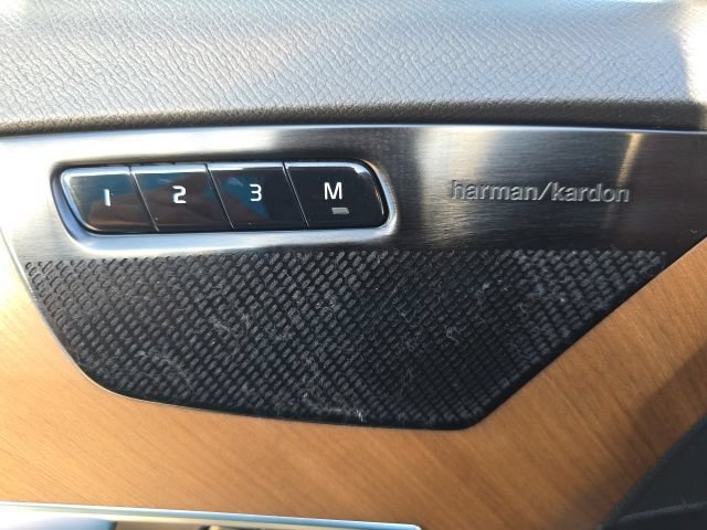 Used 2023 Volvo XC90 B6 Plus w/ Protection Package Premier AWD/4WD image 18