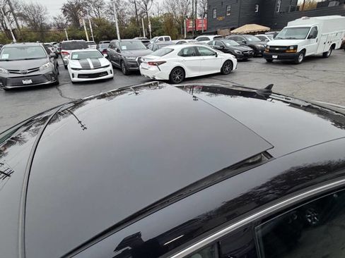 Used 2010 Volkswagen CC Luxury image 22