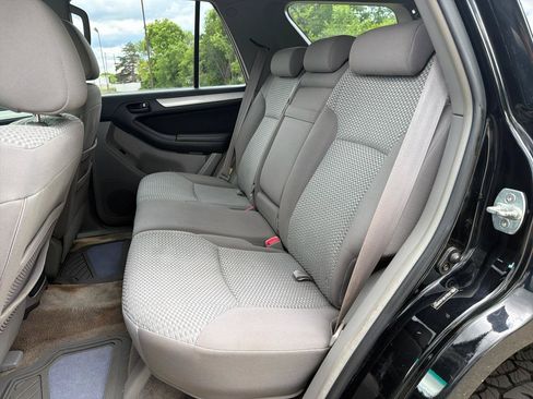 Used 2006 Toyota 4Runner SR5 AWD/4WD image 29