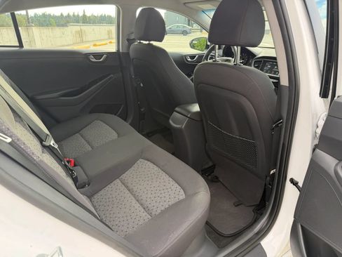 Used 2019 Hyundai Ioniq Blue FWD image 18