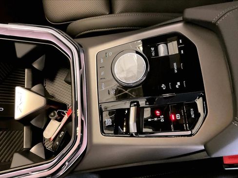 New 2026 BMW X3 xDrive30 w/ Premium Package image 7