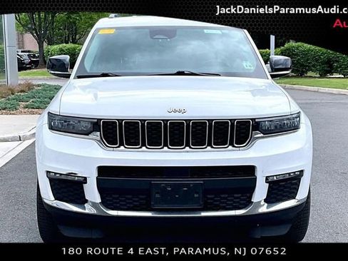 Used 2021 Jeep Grand Cherokee L Limited AWD/4WD image 3