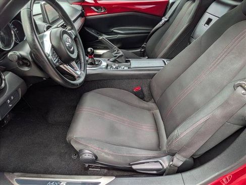 Used 2017 MAZDA MX-5 Miata RF Club RWD image 14