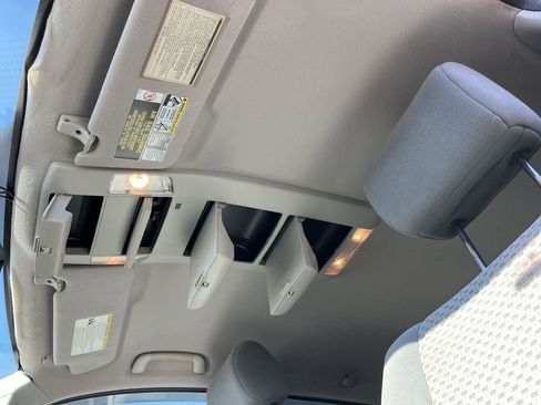 Used 2010 Toyota Tundra 4x4 Double Cab image 21